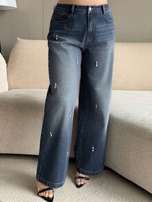 Dazy Plus 復古丹寧修身通勤女款休閒風水洗鉚釘裝飾修身直筒大尺碼牛仔褲，適合春秋穿著 - 中等水洗藍 - 查看 5