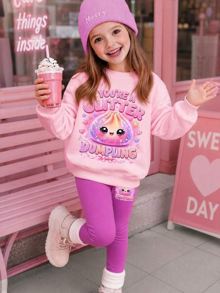 Bộ 2 món áo nỉ chui đầu dáng rộng mềm mại lót lông cừu và quần legging cho bé gái, màu hồng Dopamine, in hình búi tóc squishy kim tuyến kèm chữ "You're A Shiny Little Dumpling", phong cách casual, ngọt ngào tinh nghịch, năng động, preppy rực rỡ, thời trang thoải mái cá tính, Cyber Sweetheart, Y2K, mới cho thu đông, phù hợp mặc hàng ngày, đi chơi, thể thao - Nhiều màu - Xem 4