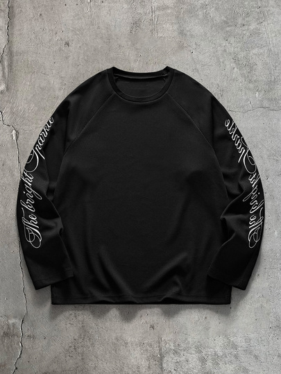 AXEPEAK Men's Long Sleeve Crew Neck T-Shirt, Black And White Color Block, Handwritten English Print, Loose Fit