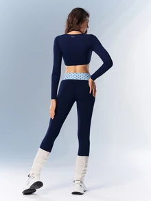 VARSIVA Women's 2-In-1 Polka-Dot Activewear Set (Navy Blue, Autumn Style): Long-Sleeve Top With Built-In Bra & Leggings – Suitable For The Gym - Multicolor - View 4