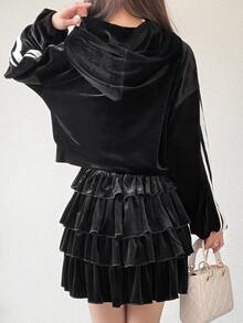 FRIFUL Women's Autumn Velvet Fabric Patchwork Contrast Color Striped Layered Short Skirt 2 Pieces Set - Black - View 2