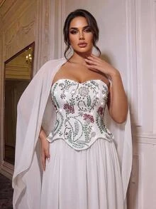 Elitara Plus Size Elegant Romantic Glamorous White Knit & Chiffon Patchwork Dress With Heavy Rhinestone Embellishment, 2 In 1 Design, Fitted A-Line, Suitable For Evening Party, Ball, Wedding Event, Bridal Gown - White - View 3