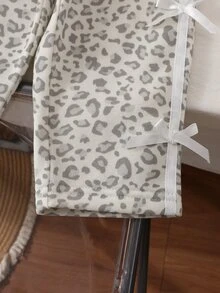 SHEIN Souflis طقم ملابس للرضيعات بتصميم عصري، جاكيت كارديجان بسحاب وياقة فيونكة وطبعة نمر بألوان فاتحة مع بنطال طويل مزين بفيونكة، إطلالة خريفية للعودة إلى المدرسة - متعدد الألوان - مشاهدة 5