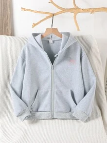 SHEIN Sparklyn 女童秋冬連帽運動外套，淺灰色胸前小粉色蝴蝶結印花，簡約優雅，前袋鼠口袋，寬鬆休閒版型，全開襟拉鍊，穿脫方便，適合日常上學與休閒外出，百搭風格 - 灰色 - 查看 7