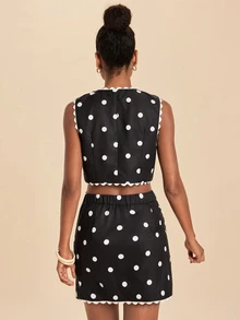 Travachic Set 2 Potong Atasan Tanpa Lengan Berhiaskan Renda Elegan dan Rok Motif Polkadot - Hitam - View 2