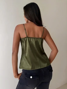 Aloruh 女款優雅性感蕾絲拼接緞面背心 - 軍綠色 - 查看 3
