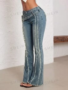 SHEIN Tall 磨損腰帶鈕扣低腰喇叭牛仔褲 - 中等水洗藍 - 查看 3