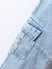 SHEIN Mirajuku 男童復古休閒街頭風多口袋寬鬆舒適全彈性腰抽繩收口牛仔工裝褲，百搭休閒時尚，適合四季、度假、開學，百搭牛仔工裝褲 - 中等水洗藍 - 查看 5