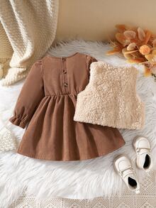 SHEIN Vintaside Kids 2件組女嬰復古可愛優雅抓絨背心外套燈芯絨泡泡袖洋裝套裝，棕色條紋秋季家庭親子穿搭，加厚保暖拍照用 - 棕色 - 查看 4