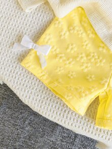 SHEIN Elladie kids 可愛米白色黃色女嬰服裝套裝 新生兒夏季度假穿搭 花卉裝飾T恤 親子家庭款 可愛爸爸的小女兒 - 彩色 - 查看 5