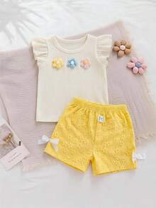 SHEIN Elladie kids 可愛米白色黃色女嬰服裝套裝 新生兒夏季度假穿搭 花卉裝飾T恤 親子家庭款 可愛爸爸的小女兒 - 彩色 - 查看 1