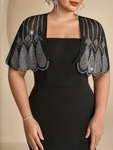 Coutiva Gaun Malam Formal Elegan Wanita Ukuran Plus dengan Motif Patchwork, Jala, Rhinestone, Leher Persegi, dan Hem Model Duyung (Gaya dengan Hiasan Mewah) - Hitam - View 8