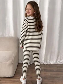 SHEIN Vintaside Kids 女童軟綿復古條紋上衣，圓弧下擺，搭配寬鬆長褲，修身輕盈春/秋裝，返校穿搭 - 黑色 - 查看 4