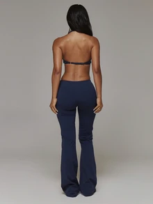 Musera Sport Set Bra Olahraga Deep V Plunge Halterneck Punggung Terbuka dengan Celana Yoga Flare Pas Badan Pinggang Rendah, Perlengkapan Dasar Olahraga untuk Musim Gugur dan Musim Dingin - Navy Blue - View 5