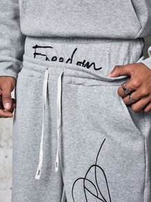 Skyrend 男士淺灰色街頭風秋季度假返校「Freedom」刺繡連帽衛衣與運動長褲套裝，拉鍊下擺運動服套裝，Grunge風格 - 淺灰色 - 查看 6