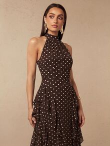 Silquee Gaun sifon cokelat elegan dengan leher halter, motif polkadot, dan detail ruffles - sempurna untuk jalan-jalan, pesta makan malam, perayaan ulang tahun. - Burgundy - View 7