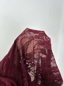 Silquee A Burgundy Velvet Blazer And Lace Trousers Set Offers A Stylish, Retro Street-Style Look For Autumn And Winter; Chic And Sophisticated, It Is Perfect - Burgundy - View 11