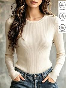 GlowEve CURVE Atasan Kaos Rajut Dekoratif Berkerah Bulat dengan Kancing untuk Wanita Ukuran Plus di Musim Gugur Cocok untuk Perjalanan Elegan, Kantor, Rumah, Santai, dan Acara Lainnya - Aprikot - View 4