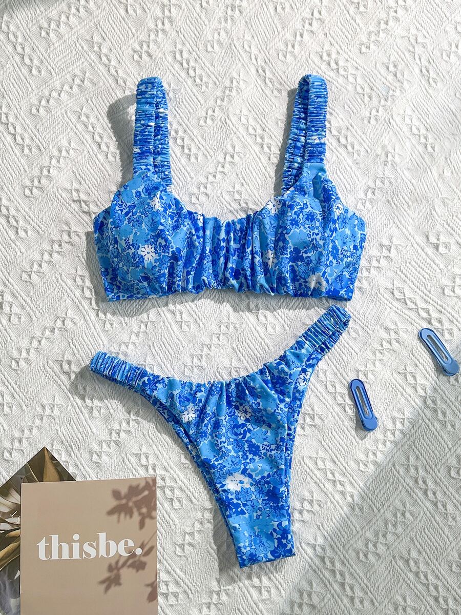 Swim Mod Conjunto de bikini sexy de talle alto con estampado aleatorio y plisado para mujer en verano - Multicolor - Ver 1