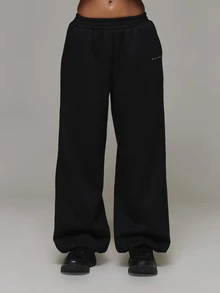 Musera Sport Elasticated Waist Logo Cuffed Loose Fit Jogger Sweatpant Coord Bottom Only Sport Essentials Basics Autumn Fall Winter - Black - View 2