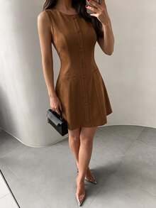 NOVVYNE 女款春夏編織無袖鈕扣收腰A字優雅浪漫洋裝 - 棕色 - 查看 1
