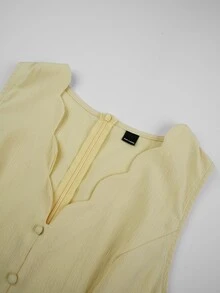 NOVVYNE 女士无袖黄色编织收腰荷叶领A字纽扣优雅浪漫连衣裙，春夏款 - 鵝黃色 - 查看 11
