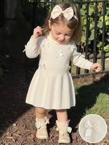 SHEIN 嬰兒/幼兒（女童）杏色針織毛衣洋裝，附3D蝴蝶結，高領、圓領，套頭式，標準肩寬，長袖，柔軟舒適，適合日常、外出、旅行、度假、居家與托兒場景 - 米色 - 查看 9