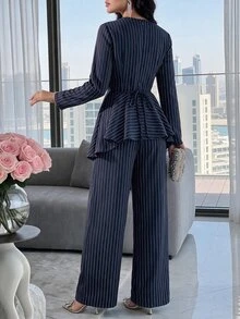 Feyla Setelan 2 Potong Kemeja Lengan Panjang Bergaris dengan Hiasan Ruffle di Bagian Bawah dan Celana Kasual untuk Wanita - Navy Blue - View 3