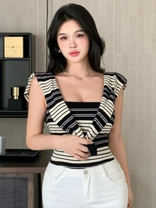DAZY 秋季黑色與奶油色條紋拼接短版開襟衫＋抹胸背心兩件組，法式街頭性感休閒風，適合夜店外訪，冬季毛衣 - 黑與白 - 查看 6