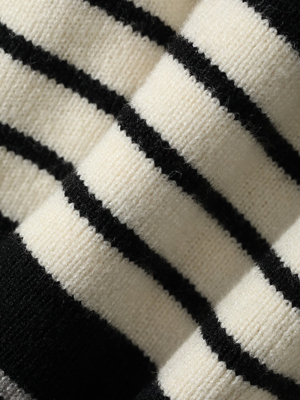 Autumn/Winter Black & White Striped Patchwork Short Cardigan & Bandeau Tank Top 2 Pieces Set, Street Casual, Date, Wedding, Commute, Elegant Women's Sweater