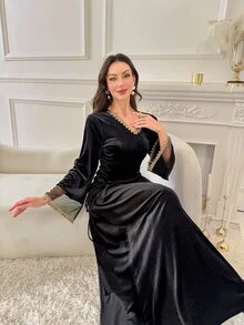 Al Najma Women's Elegant Mesh Patchwork Arabian Dress - Black - View 4