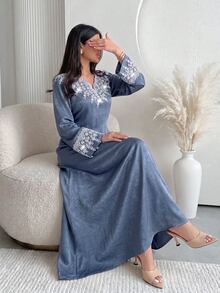 Al Najma Fashionable Applique Small V-Neck Loose Elegant Dress - Gray Blue - View 10