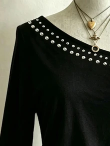 Lalippa Sexy Asymmetrical Neck Rhinestone Long Sleeve T-Shirt Women, Design-Driven Off-Shoulder Slim Fit Flattering Black Base Top - Multicolor - View 3