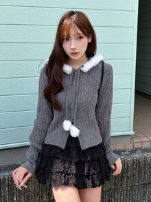 FRIFUL Cardigan Rajut Wanita Musim Gugur dengan Tudung, Warna Kontras, Kain Berbulu, dan Resleting Ganda - Grey - View 4