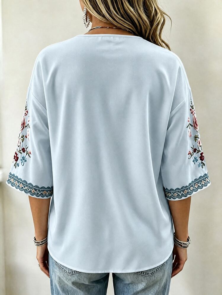 Selamara Women's Plus Size Floral Print V-Neck Casual Vacation Top - Blue - View 2