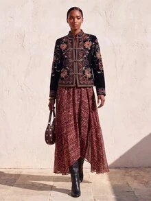 Zivah Rok Wanita Motif Bunga dengan Hemline Asimetris untuk Liburan - Burgundy - View 13