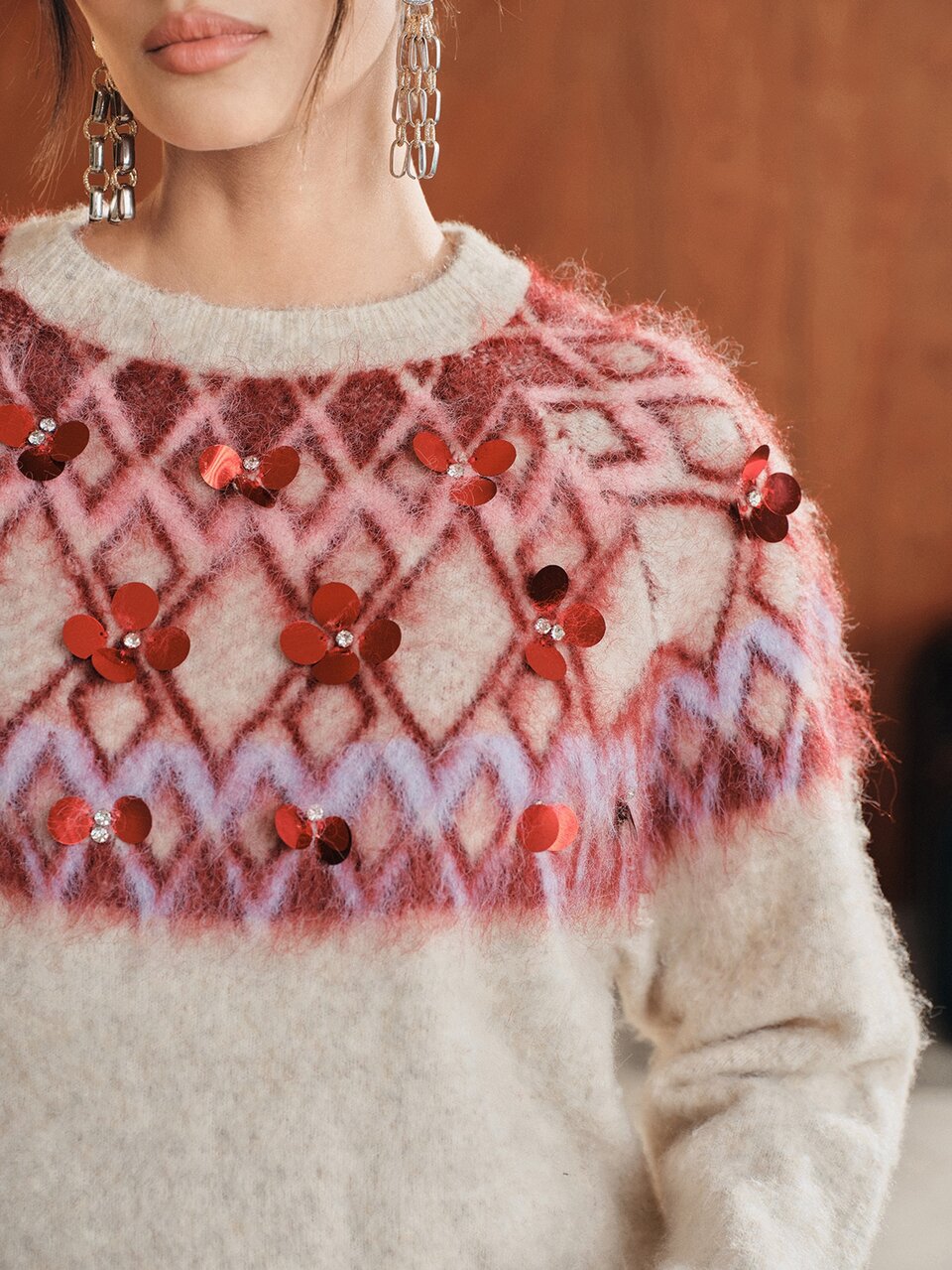 French Autumn/Winter High-End Fashion Design Elegant Sophisticated Evening Gala Socialite Style Contrast Color 3D Rhinestone Sequin Brushed Round Neck Knit Sweater