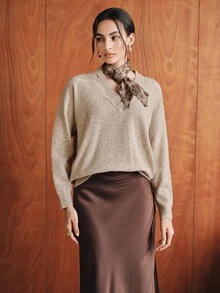 Anewsta Sweater dengan Motif Bunga dan Bahu Longgar - Khaki - View 6