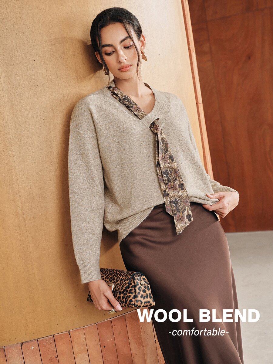 Anewsta Sweater dengan Motif Bunga dan Bahu Longgar - Khaki - View 1