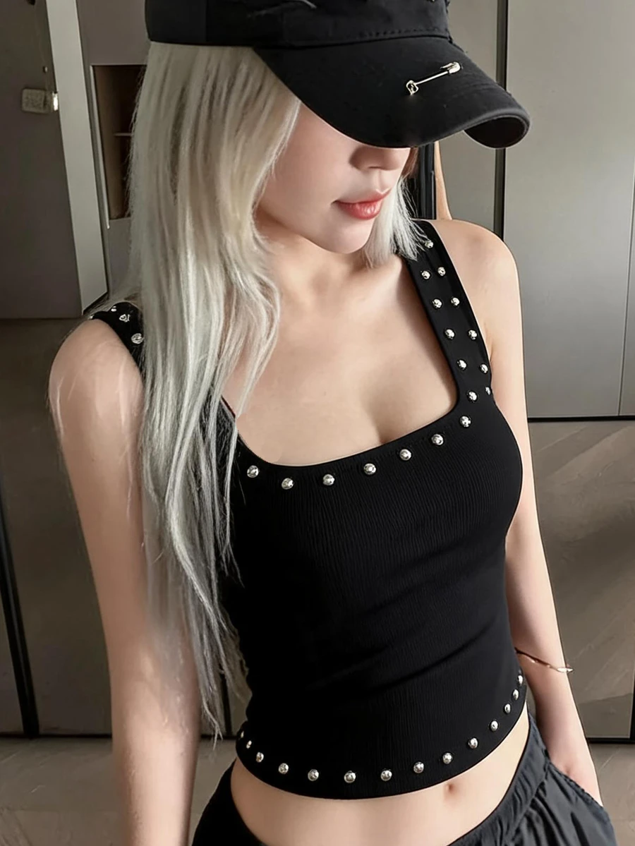 DAZY 女款黑色方領鉚釘裝飾修身無袖街頭風時尚背心 - 黑色 - 查看 1
