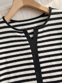 Rusticease Black And White Striped Print Notched V Neck Tee Brunch Autumn Casual - Black and White - View 5