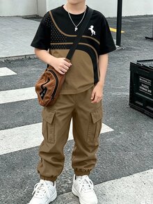 SHEIN 2件組 青少年男孩條紋與波點馬標誌印花黑棕對比色百搭時尚舒適圓領短袖T恤與黑色收口工裝褲套裝，適合四季穿著 - 彩色 - 查看 1