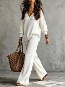 SHEIN Setelan Sweater Lengan Panjang Leher V dan Celana Rajut Kasual Wanita Warna Polos dengan Bahu Longgar - Krem - View 5