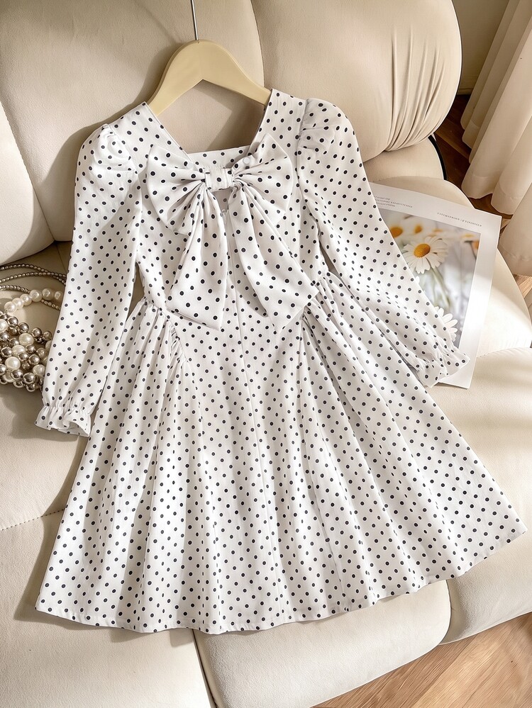 SHEIN Genkimix Kids 女童秋冬方領長袖黑白波點印花洋裝，後背V領隱藏式拉鍊大蝴蝶結，可愛優雅派對度假洋裝 - 米色 - 查看 5