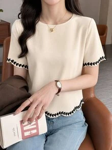 SHEIN LUNE 女士休闲撞色刺绣丝带装饰圆领短袖衬衫，优雅度假装，春夏 - 杏色 - 查看 4