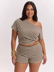 SHEIN Tall CURVE 大尺碼女款條紋不對稱單肩短版上衣與短褲兩件套 - 彩色 - 查看 4