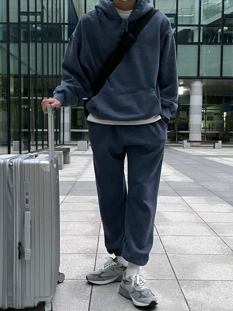 DAZY Men's Navy Blue Hooded Loose Sweatshirt And Elastic Waist Cuffed Sweatpants Set, Spring/Autumn - Navy Blue - View 1