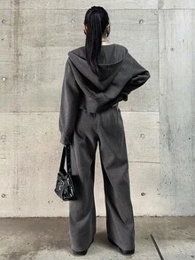 FRIFUL Setelan 2 Potong Atasan Crop Top Berkerudung dengan Resleting Ganda dan Celana Jogging untuk Wanita di Musim Gugur - Grey - View 8