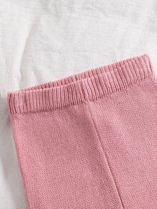 SHEIN طقم كاجوال من قطعتين للبنات الصغيرات، كنزة محبوكة بتصميم كتل لونية وفيونكة ثلاثية الأبعاد وياقة دائرية مع بنطال طويل - متعدد الألوان - مشاهدة 6