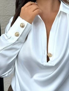 Easura Blus Wanita Ukuran Besar Warna Putih dan Emas Musim Gugur, Kemeja Formal Bisnis Kasual Elegan dengan Kancing Logam, Kerah Bentuk V Dalam dengan Desain Draperi, Untuk Pesta - Putih - View 4